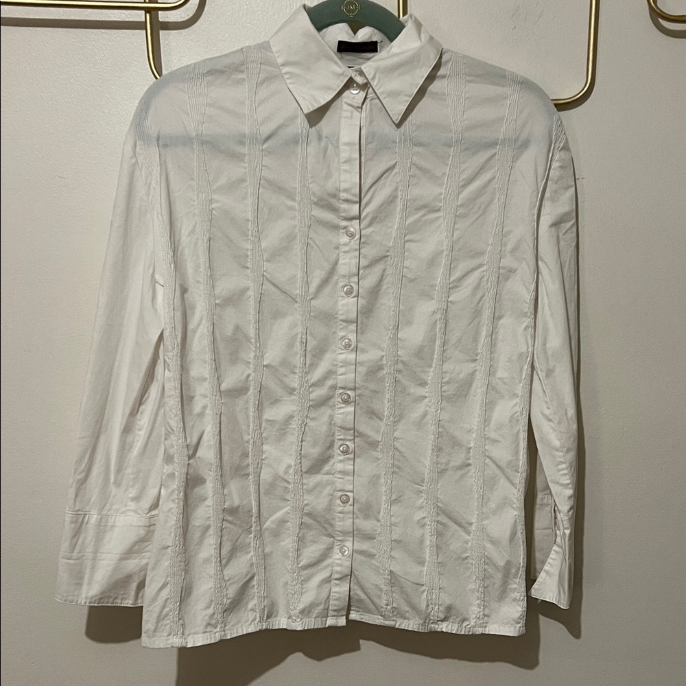 Small Sara Isabella Button Down Shirt